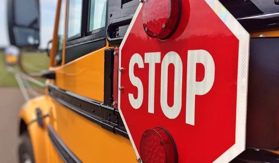 school-bus-lights-111-1